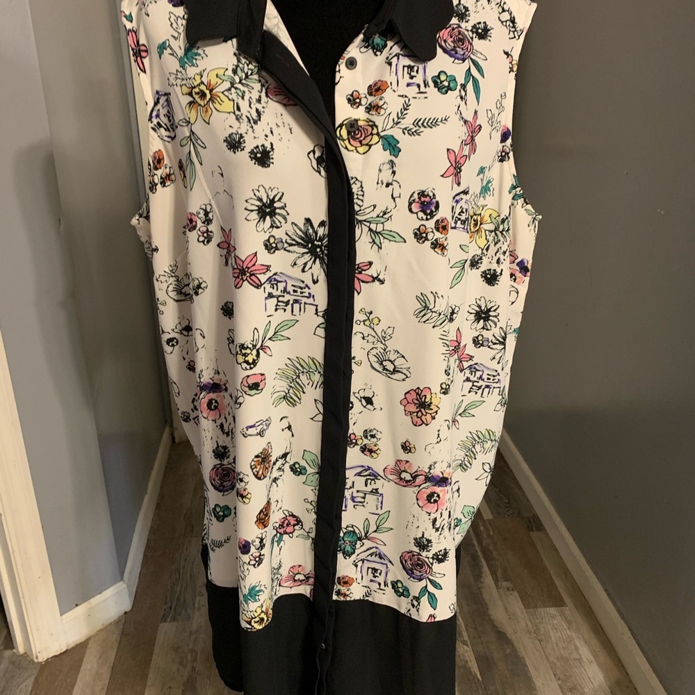Floral Sleeveless Button-Down Dress